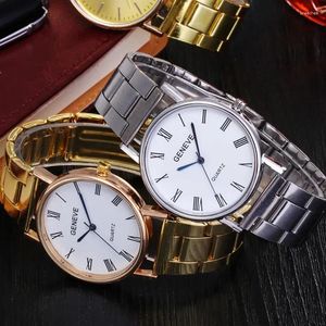 Relógios de pulso Business Steel Band Watch Men Quartz Geneva