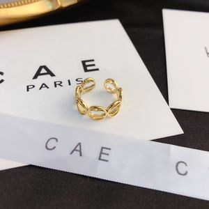 Lüks Takı Tasarımcı Yüzük Bant Yüzükleri Kadın Kuff Love Düğün Doğru Mektuplar Biliteral 18K Altın Kaplama Paslanmaz Çelik Yüzük İnce Parmak Yüzük Toptan