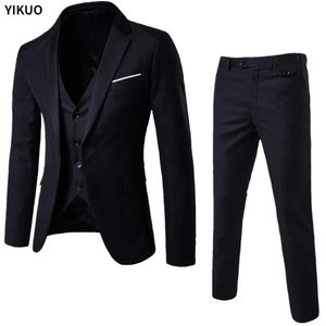 Abiti da uomo Blazer da uomo Blazer 3 pezzi Set da sposa formale 2 abiti eleganti da lavoro di lusso gilet completo pantaloni cappotti giacche classiche 231113