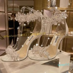 Sandalet kristal beyaz yüksek topuklu kadınlar tatlı yaz ayak bileği sargısı ayakkabıları ince ziyafet markası peep ayak parmağı kapalı