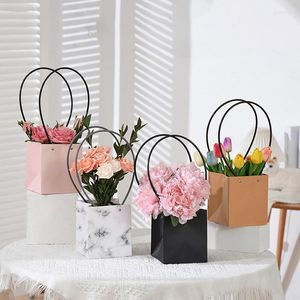 Gift Wrap Packaging Box Portable Flower Waterproof Handy Bag Square Kraft Handbag Wedding Party For Candy Cake Birthday