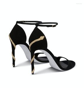 サンダルの女性ゴールデンヘビハイヒールワイルドポインドトウアンクルストラップヒール豪華な女性夏靴7.5cmスティレット
