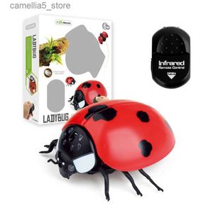 Electric/RC Animals Infrared RC Remote Control Animal Insect Simulation Ladybug Toy Kit barn vuxna prank skämt barn pojke gåva Q231114