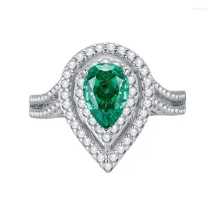 Klusterringar 2023 S925 Silver High Carbon Diamond 6 9 Pear Shaped Green Ring Ins Style mode mångsidig