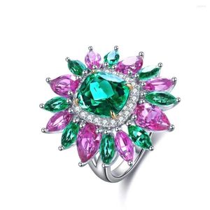 Klaster Pierścienie Pormiana 9k Gold 2.37S Lab Emerald Ring Pierścień Kobiet Biżuteria Prezent
