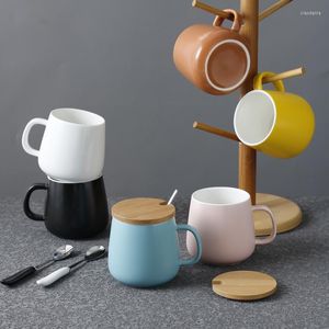 Canecas Boreal Europa Estilo fosco preto e branco contraído Mark Cup of Milk A Coffee With Cover Teaspoons Ceramic