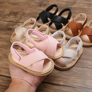 Första vandrare andningsbara sommarflickor sandaler småbarn enkel stil fast färg mjuka sula skor utomhus inomhusförnörelse 018m 230413