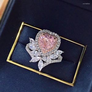 Anéis de cluster 2023 S925 Anel de prata esterlina em forma de coração um diamante rosa 5a zircão vendas diretas de fábrica