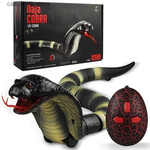 Electric/RC Animals RC Snake Realistic Snake Toys Infrared Mottagare Electric Simulated Animal Cobra Viper Toy Joke Trick Mischief For Kids Halloween Q231114