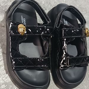 Kurt Geiger Sandals platforma Kapcie kobiety Ing Rainbow Summer Beach Designer slajdów płaskie buty orła głowa diamentowa pętla 6