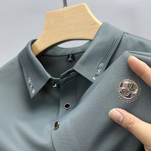 رجال البولوس الممتاز الحرير الجليدي تنفس الأكمام قصيرة القميص البولو للرجال 2023 الصيف الأزياء الفراشة تطريز قميص غير رسمي