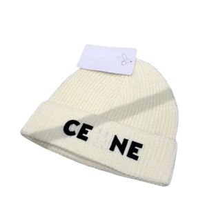 Kış Tasarımcı Örme Beanie Yün Şapka Kadınlar Örmek Kalın Sıcak Beanies Şapkalar Kadın Bonnet Beanie Kapakları Kova Şapkası Boş Zamanlı Şapka