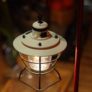 Latarnia kempingowa LED Camping Light Retro Hanging Tent Lampa 3 Tryby oświetlenia Wodoodporna Diewnia Latarnia Outdoor ogród ogrodowy ścieżka uliczna Lampa Lampa Q231116