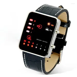 Armbanduhren Stilvolle Herrenuhren Wasserdichte Herren-Sportuhr Lederarmband Multifunktions-LED-Digitalkalender Elektronische Armbanduhr Uhr