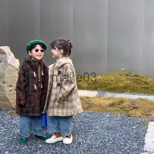 Jackets Children Coat 2023 가을과 겨울 소년과 소녀 양모 공생 후드 코트 한국 스타일 캐주얼 한 간단한 따뜻한 코트 j231115