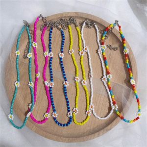 Catene colorate con ciondolo a forma di fiore, collana di perline per donna, moda, boemia, perline di riso, girocollo, clavicola, accessori per gioielli da spiaggia regolabili