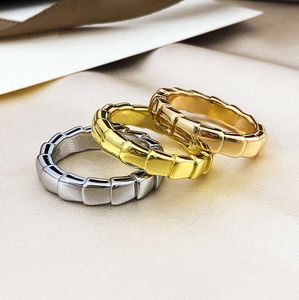 Twist Ring Wrap Yüzükler 3 Renkli Altın Gümüş Kaplama Yılan Yüzük Sarma Halkalar Kadınlar için Gül Altın Serpantin Viper Yüzük 18K Altın Yüzük Deluxe Ring Set Hediye 1