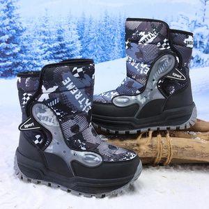 Boots Kids Winter Plus Velvet Warm Boy Snow Booties Cotton Foder Water Proof Children Läderskor utomhusaktiviteter 231115