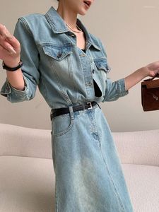 Casual Dresses American Denim Dress Women's Spring 2023 Design Sense Waist Wrapped Mid Length Long Sleeve Skirt Light Mature Style