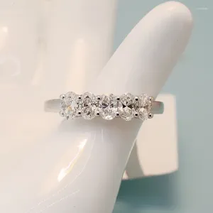 クラスターリングリアルラボ栽培ダイヤモンドオーバルブリリアントカットリング5ストーン0.77ct-0.86ct in 18kホワイトゴールドCVDレディファインジュエリー