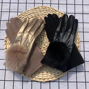 5本の指の手袋mittensファッションポム光沢のある風器手袋冬の女性サイクリング