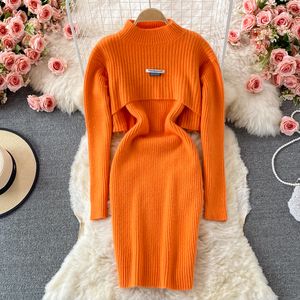 Tvådelt klänning två stycken kvinnor klänningar höst vinter stickning bodycon vestidos 2023 koreansk vintage stretch robe femme solid 2023