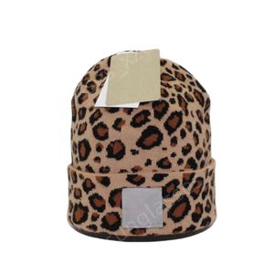 Carhart beanie designer toppkvalitet hatt leopard hatt män designers hattar vinter varma mössor dubbelskikt vikta stickade kvinnor ull