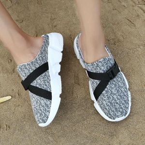 Sandalet vücut geliştirme marka erkekler flip flops kauçuk sert giyen erkekler ayakkabı unisex spor ayakkabılar yüksek teknoloji fermuar tenis