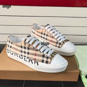 Vintage Men Print Check Sneakers Women Sneaker Two-tone Cotton Gabardine Flats Printed Lettering Plaid Conversity Calfskin Trainers Bio-based Rubber Bottom Shoes