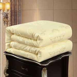 Set trapunte Copripiumino in cotone jacquard europeo Delicato motivo floreale grigio Biancheria da letto Trapunta di lusso in raso morbido e setoso 231115