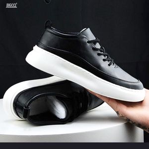 White Soft Men's Small Leather Thick Sole Korean Version of Sports Leisure Board Cowhide Casual Elastic Shoes A7 6203