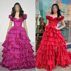 Abito da ballo in taffetà con volant 2k24 con spalle scoperte Fucsia Lady Preteen Pageant Gown Serata formale Cocktail Party Invitato al matrimonio Mantella rossa Sfilata di gala Cravatta nera Spacco alto