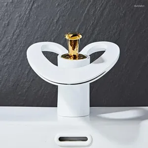 Смесители для раковины в ванной комнате Tuqiu, золотой/белый смеситель для раковины, черная латунь, креативный смеситель, холодный водопад