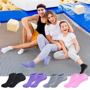 Sports Socks 4 par anti Slip Non Slipper Yoga Trampoline With Grips Sticky Home Athletic for Adult Women