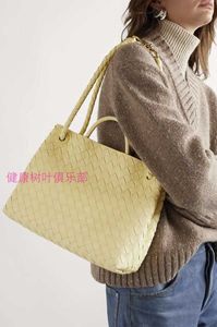 Luxury Handbag for Ladies Botega Sheepskin Totes Andiamo Paris 1 Week China 23 Autumn Andiamo Woven Sheepskin Medium Bag 3900 Euros YBE1Z