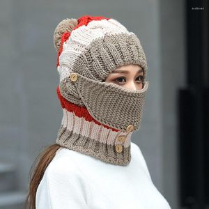 Berets The Autumn And Winter Plus Velvet Hat Ladies Bib Face Cover Three-piece Outdoor Cycling Windproof Ear Protection Knitted