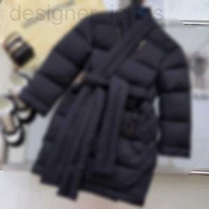 Damski Down Parkas Designer L Autumn/Winter New Stylhouette Style Silhouette Wrap Table koronkowy w górę bawełniany płaszcz Lxcz