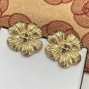 Luxury Designer Earrings Stud Top Quality Women Brand Letter Gold Silver Copper Crystal Pearl Flower Heart Earring Loop Drop Party Wedding Jewelry Christmas Gifts