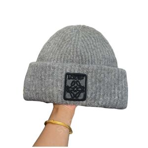Loewees beanie designer toppkvalitet hatt designer stickad hatt för damer beanie cap vinter klassisk stickad varm hatt för män stor huvudomkrets gåva