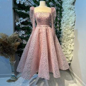 Elegant Dubai Pink Prom Pageant Dress O Neck a-line pärlor plus storlek fotledslängd pärlor paljett kväll formella födelsedagsklänningar mantel de soiree vestidos de fieast