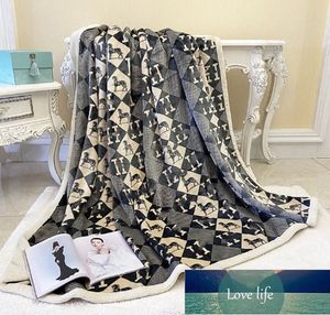 En kaliteli çift katmanlı kompozit vizon kürk kumaş battaniyesi bejirog eğlence kanepe kapağı klima battaniye şekerleme battaniye hediyesi toptan