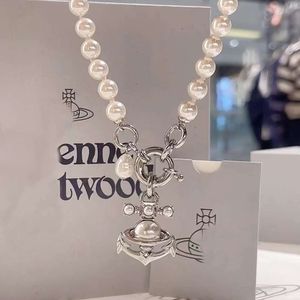 24SS Designer Viviene Westwood Viviennewestwood High Version av Empress Dowager Ship Anchor Saturn Necklace för kvinnlig nischlys Luxury Planet Pearl Colla