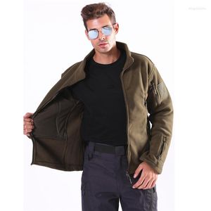 Jaktjackor plus storlek Multi-Pocket Tactical Jacket Men Militär vindtät fleece Varma rockar utomhusklättring Vintersport