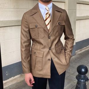 Herrjackor safari jacka män vindbrytare kort lös casual överrock brittisk stil smal kostym krage vintage modeparty rockar man 231115