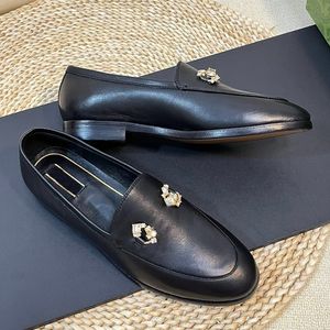 Rhinestone buckle decoration loafers Dress shoes Leather flat leather shoes Slip-on comfort Classic Walking Casual Designer Shoes Original box with green color
