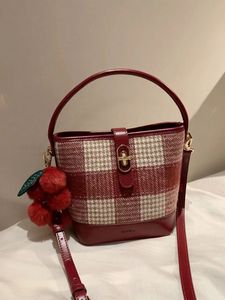 Najnowsza zimowa wełniana torba do wiadra Stylowa torba na ramię Crossbody Bag 16*10*18