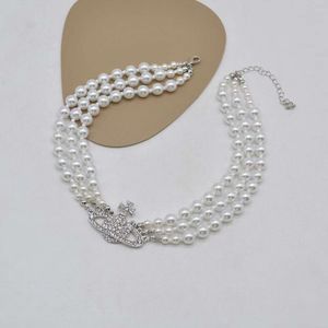 24SSデザイナーViviene Westwood Viviennewestwood Empress Dowager Saturn Pearl Necklace Choker Set with Diamonds and Water Diamonds Advanced Sense Triple Layer Cla