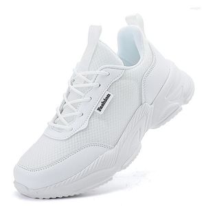 Klänningskor Kvinnor 2023 Spring Mesh Breattable All Black Sports Soft Sole Running Casual Small White