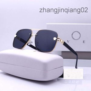 Designer Versage Sunglasses Cycle Luxurious Fashion Sports Polarize Sunglass Mens Womans Vintage Baseball Driving Beach Golden Black Round Cat Eye Sun Glasses