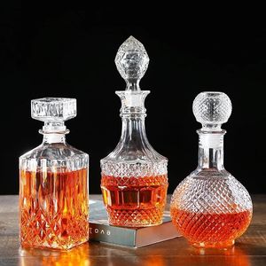 Şarap Gözlükleri Yenilik Tasarım Çok Stilleri Barware Şarap Cam Şişesi 250-1000ml Kurşunsuz Cam Viski Decanters likör Scotch Bourbon 231114